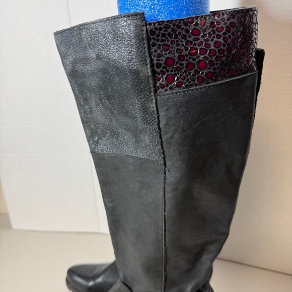Anthropologie Felmini Black Leather Block Heel Red Detail Tall Boots Size 39 - Picture 6 of 16